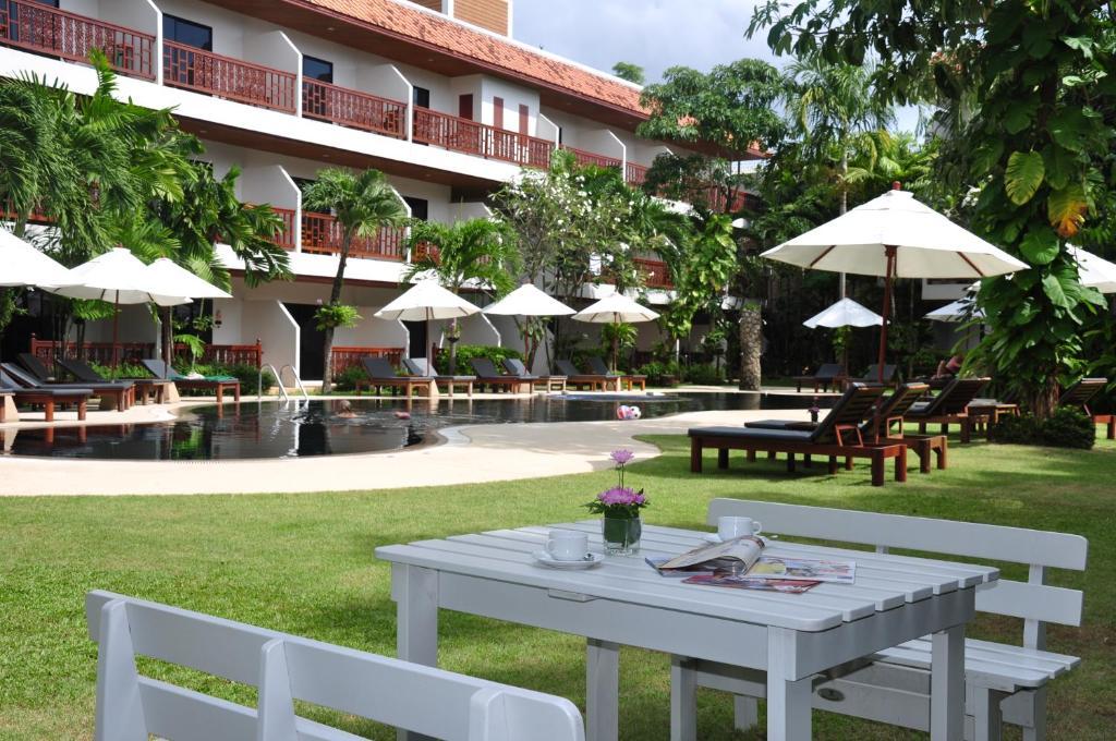 Salathai Resort Patong Eksteriør bilde